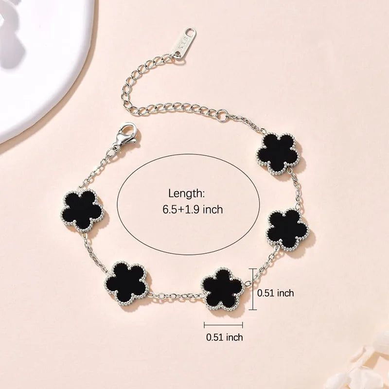 Lucky Clover Double-Sided Flower Bracelet – Elegance with a Touch of Fortune
